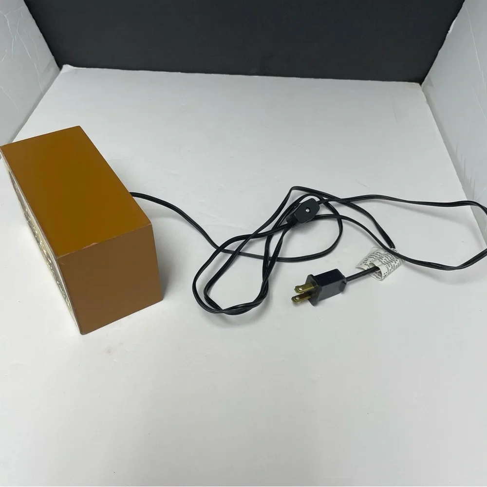 Happy Thanksgiving Light-Up wooden‎ box with cord and switch Holidays decoration